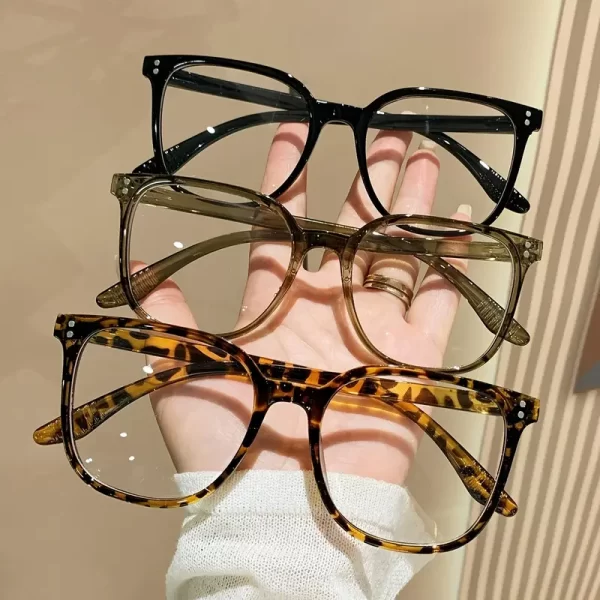Unisex simple square frame glasses, suitable for summer wear in 2024, can be used for workplace, daily dressing decoration, and student daily use (free shipping)