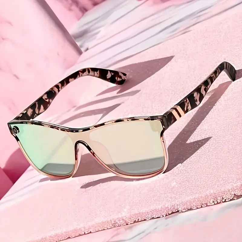 2025 fashionable women's turtle shell patterned flat top sunglasses, featuring a lightweight polycarbonate frame and durable AC lenses, perfect for daily casual wear and leisure activities (free shipping)
